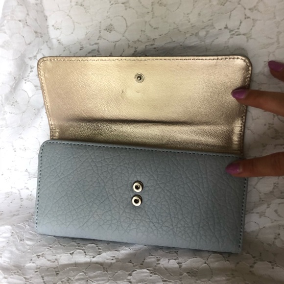 NWOT Nine West Powder Blue & Navy Wallet - Picture 4 of 8
